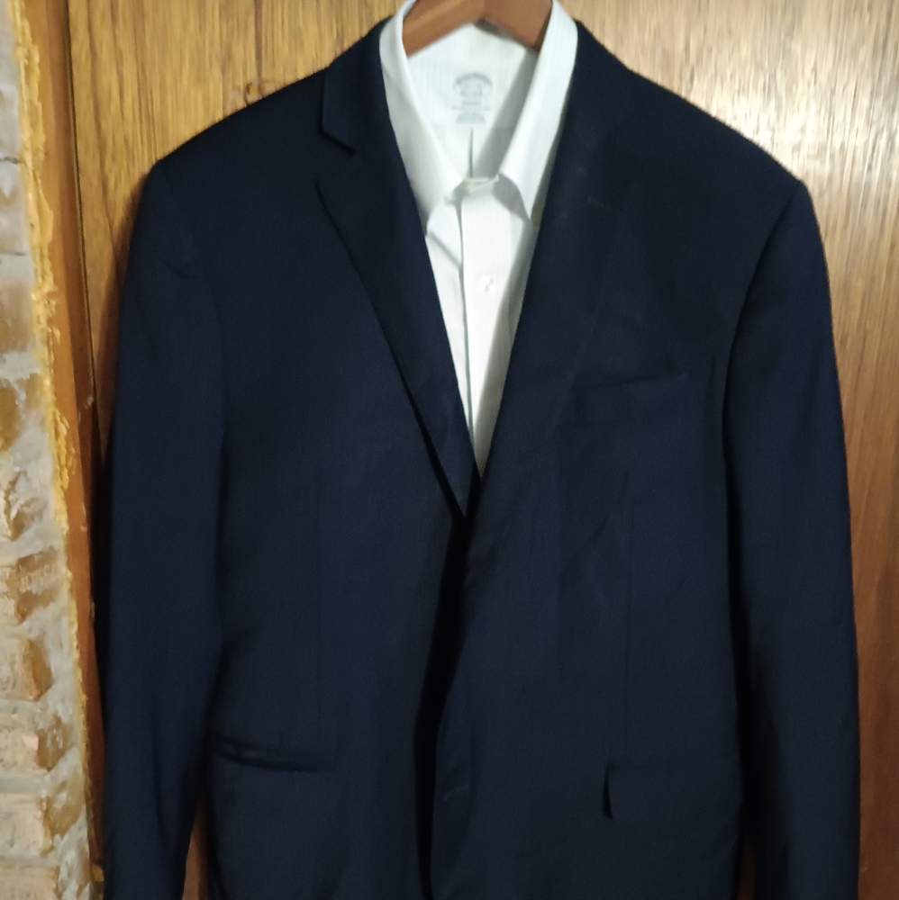 Brooks Brothers Navy sport coat 44R bundle with Brooks Brothers dress shirt 35